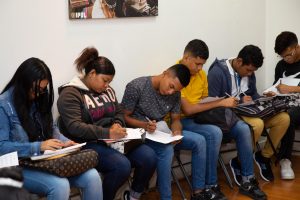 Jóvenes de Aprender Haciendo se capacitan en habilidades para la vida y el trabajo