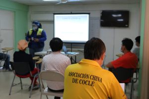 Instruyen sobre medidas y protocolos de sanidad a representantes de la Asociación China de Coclé