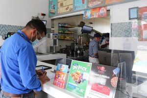 Inspeccionan medidas de higiene y bioseguridad en fondas y restaurantes veragüenses