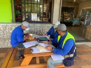 Continúa la verificación de normativas laborales y de bioseguridad en comercios de Coclé