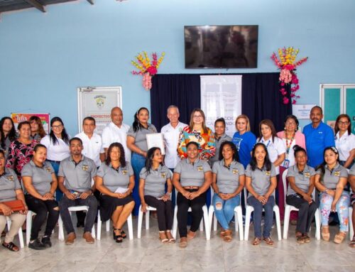 Formalizan Cooperativas con el Eje Cambiando Vidas en Panamá Norte